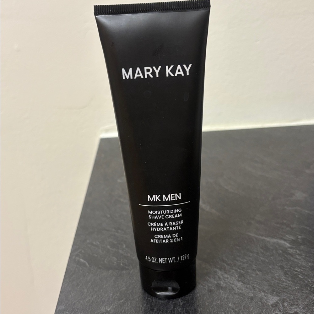Mary Kay MK Men Shave Cream in Black Tube